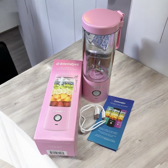 BlendJet 2 Portable Blender NEW - Picture 1 of 12